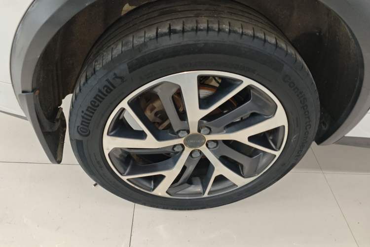 Used Lynk & Co 01 2017 2.0T Four-Wheel Drive Pro Edition Exterior 2