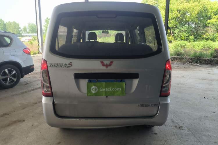 Used Wuling Rongguang 2020 1.2L S Base Model China VI Rear