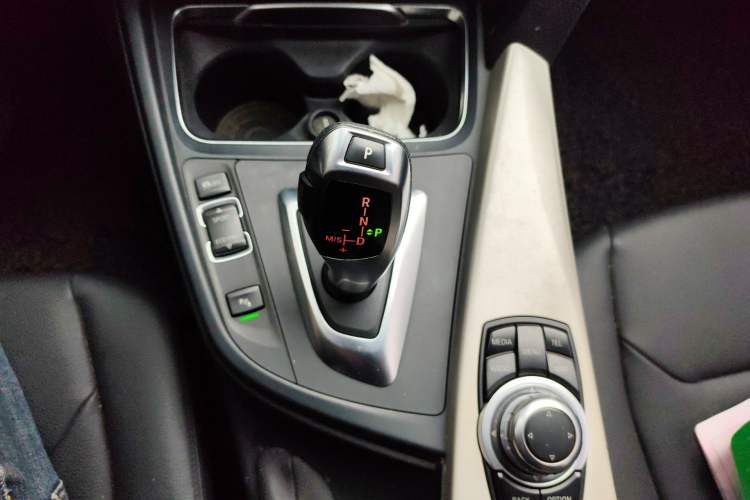 Used BMW 3 Series 2015 320Li Luxury Design Package