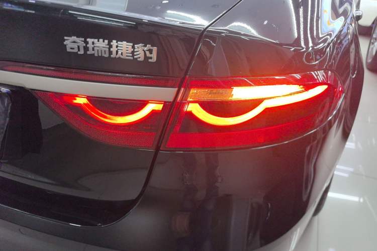 Used Jaguar XFL 2024 2.0T P250 Two-Wheel Drive Prestige Luxury Edition
