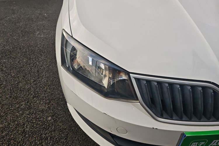 Used Skoda Fabia 2016 1.4L Automatic Car Enjoy Edition
