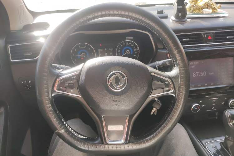 Used Dongfeng Fengon 580 2017 1.5T CVT Comfort Model
