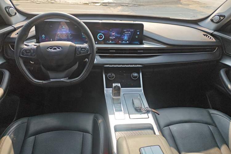 Used Chery Tiggo 8 2023 Kunpeng Edition 290TGDI Automatic Excellence Model Center Console