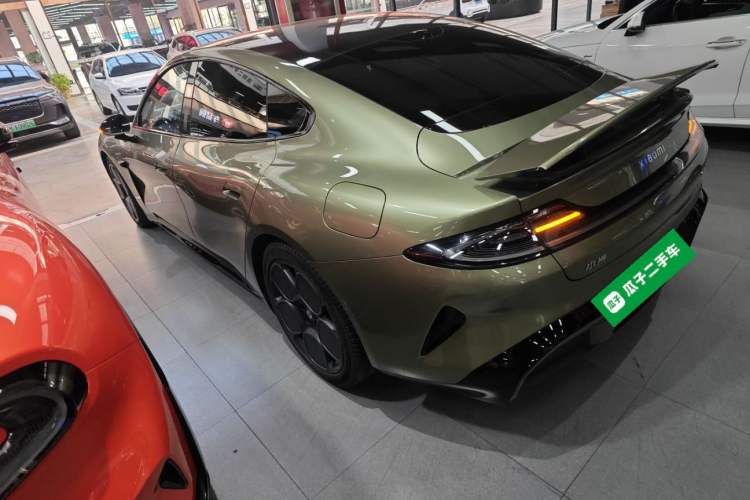 Used Xiaomi Auto SU7 2024 Four-Wheel Drive Ultra-Long Range Advanced Intelligent Driving Max Edition