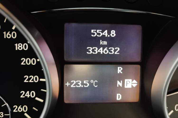 Used Mercedes-Benz M-Class 2010 ML 350 4MATIC Luxury Model
