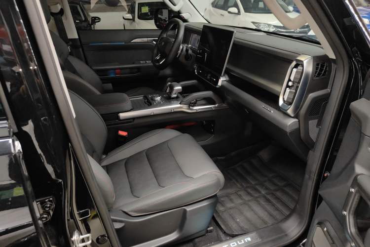 Used JETOUR Traveler 2023 2.0T All-Wheel-Drive CrossPRO Right Front Seat