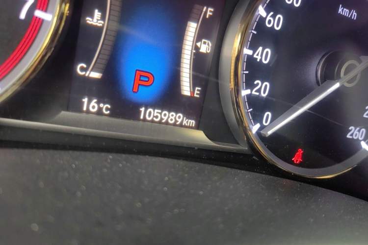 Used Honda Spirior 2015 2.4L Prestige Edition Odometer Close Up