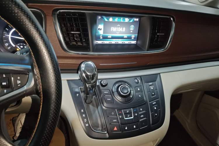 Used Buick GL8 2018 28T Luxury Model China VI Standard