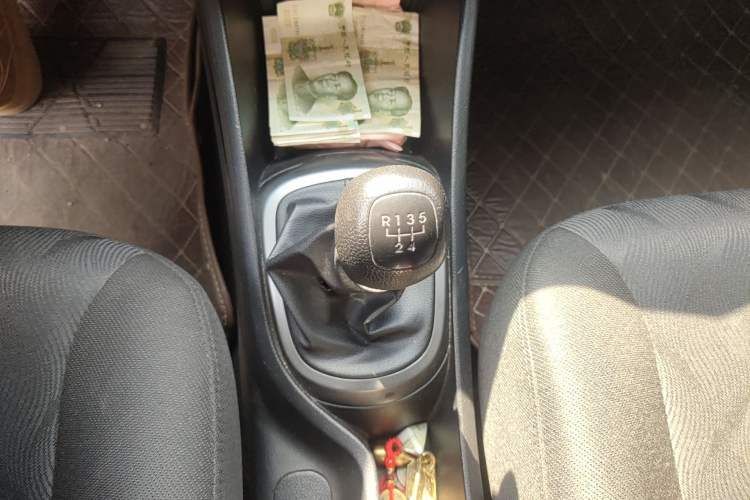 Used Kia K2 2011 Sedan 1.4L Manual Transmission GLS
