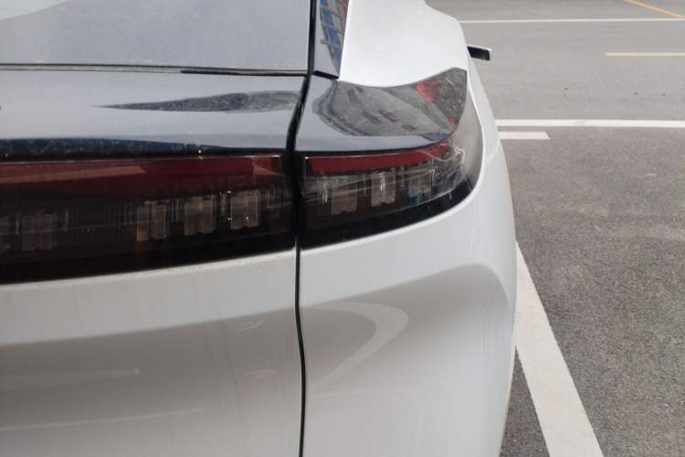 Used HEDMOS 06 2025 Model 520km