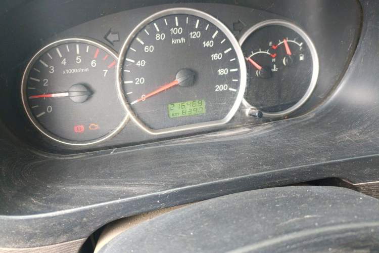 Used Wuling Rongguang V 2015 1.2L Standard Version
