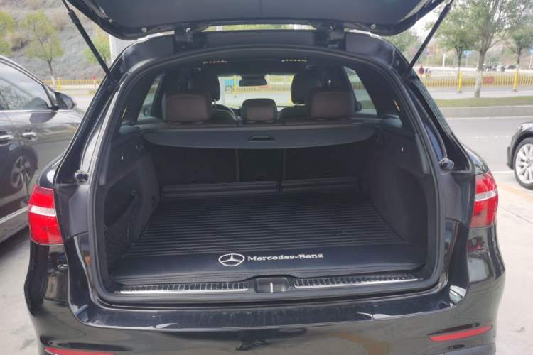 Used Mercedes-Benz GLC 2019 Facelift GLC 260 L 4MATIC Luxury Model