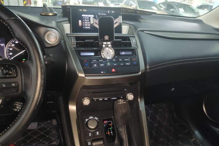 Used Lexus NX 2015 200 Front-Wheel Drive X-Trail SE Edition