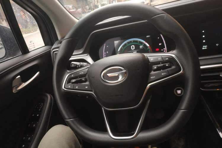 Used GAC Trumpchi GS4 2022 270T Automatic Smart Drive Navigation Edition (Upgraded Version) Steering Wheel