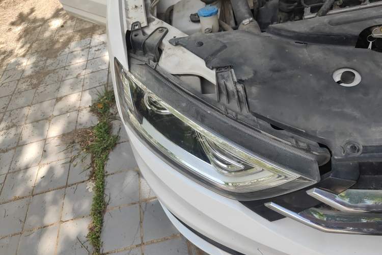 Used Zotye SR7 2016 1.5T Manual Cube Road Edition China V Standard