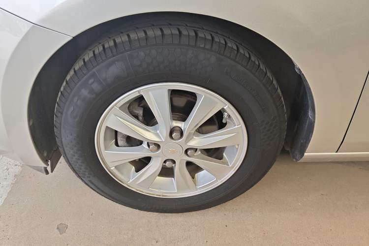 Used Chevrolet Sail 2015 Sail 3 1.5L Manual with Ideal Sunroof Edition