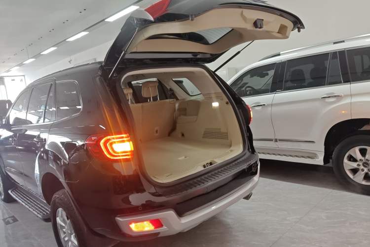 Used Ford Everest 2020 2.3T Gasoline Automatic 4x4 Elite Edition 5 Seats
