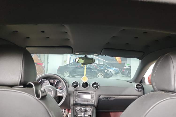 Used Audi TT 2011 TT Coupe 2.0 TFSI Headliner