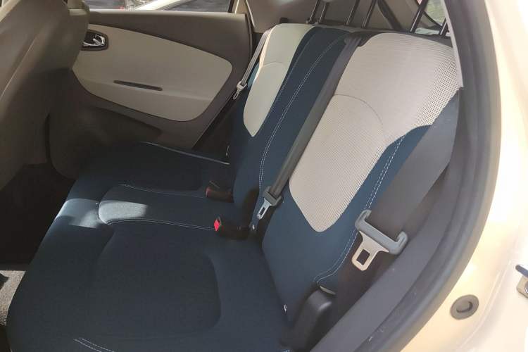 Used Renault Captur 2015 1.2T Automatic Standard Edition Left Rear Seat