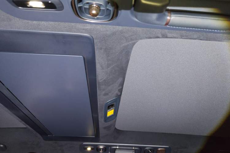 Used Lynk & Co 900 2025 2.0T Ultra Headliner