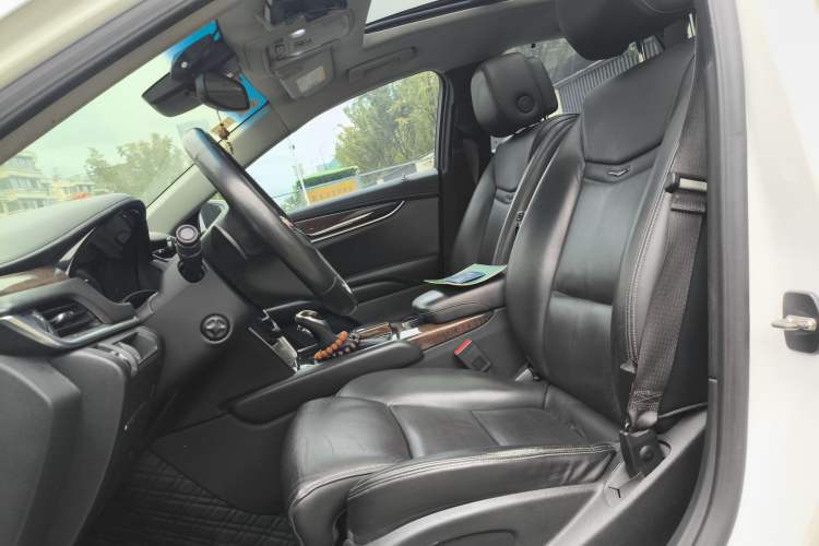 Used Cadillac XTS 2013 28T Luxury Model