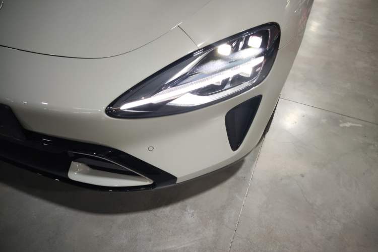 Used Xiaomi Auto SU7 2024 Rear-Drive Ultra-Long Range Advanced Pro-Level Intelligent Driving Version
