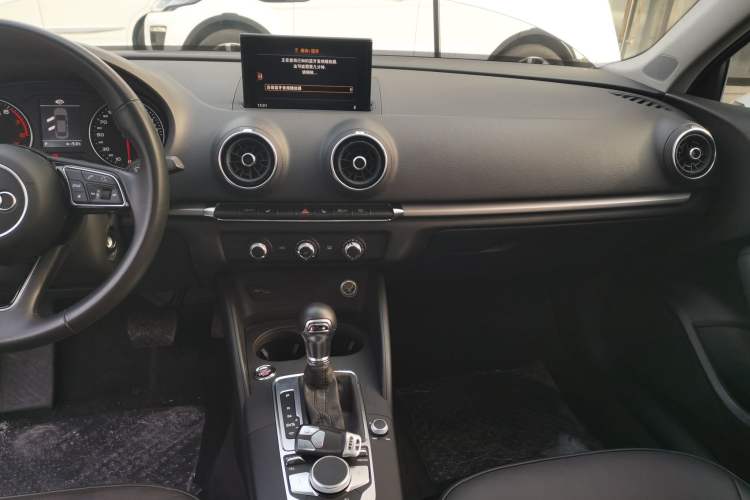 Used Audi A3 2020 Restyled Limousine 35 TFSI Ambition Version China VI