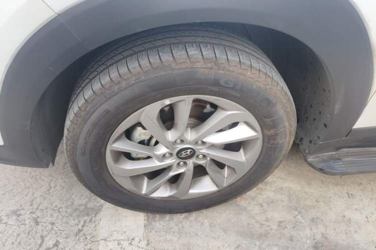 Used Hyundai Tucson 2015 1.6T Dual-Clutch Two-Wheel-Drive Smart Model
