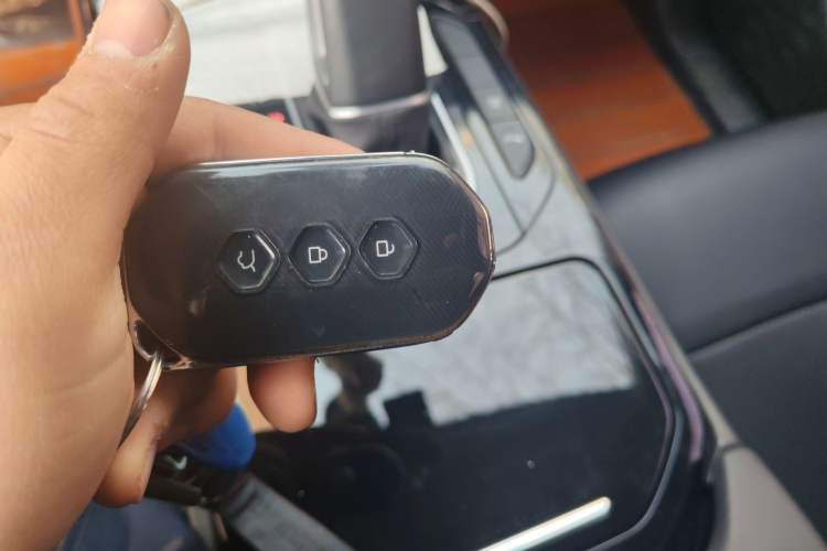 Used Wuling Victory 2020 1.5T CVT Flagship Edition Vehicle Key