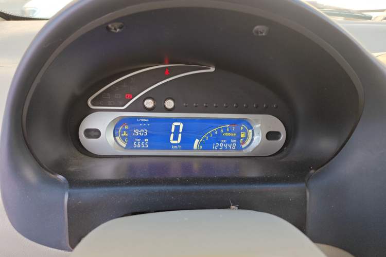 Used Chery QQ3 2012 Stylish Edition 1.0L Manual Start-Up Model
