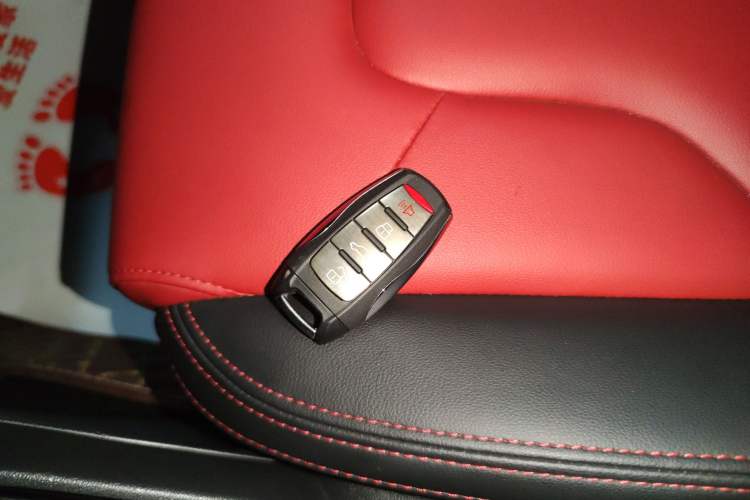 Used Haval H2s 2018 Red-Label 1.5T Manual Fashion Edition Vehicle Key