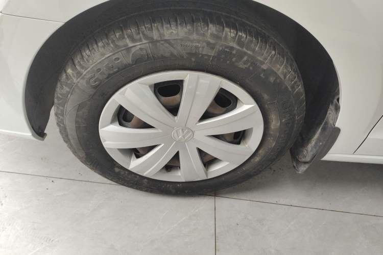 Used Volkswagen Jetta 2017 1.4L Manual Fashion Edition
