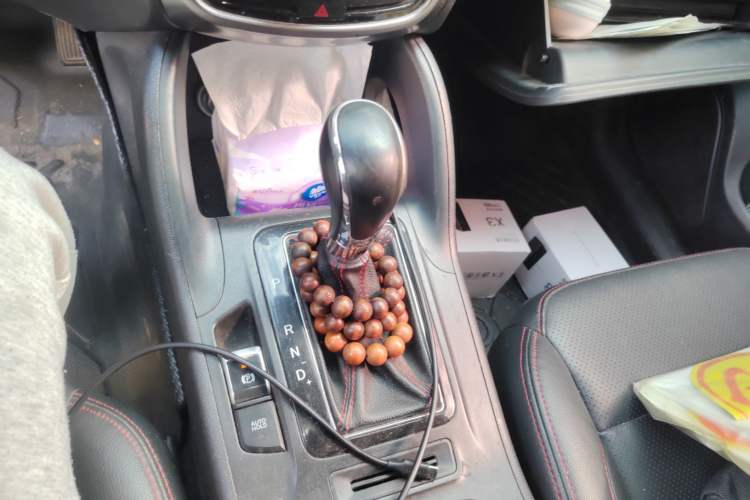 Used CHANGAN CS75 2016 1.8T Automatic Elite Model China IV Standard
