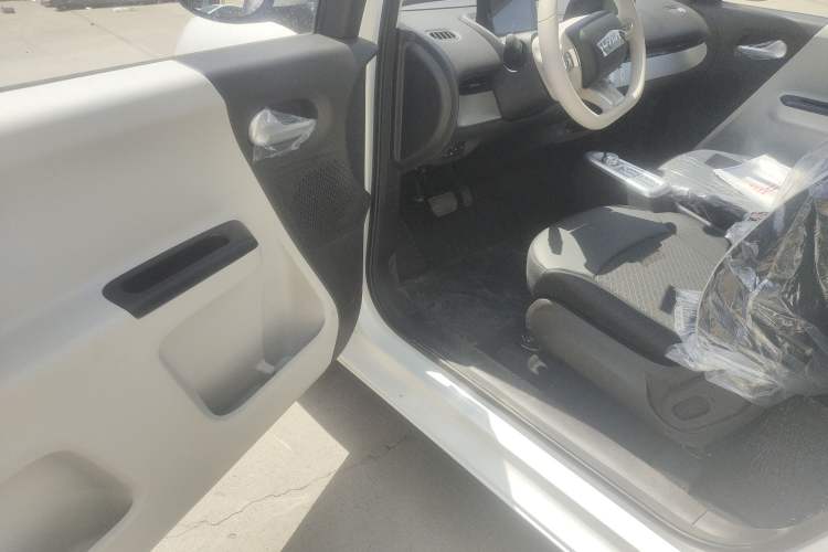 Used CHANGAN NEVO Lumin 2025 301km Honey Dew Edition Driver Seat