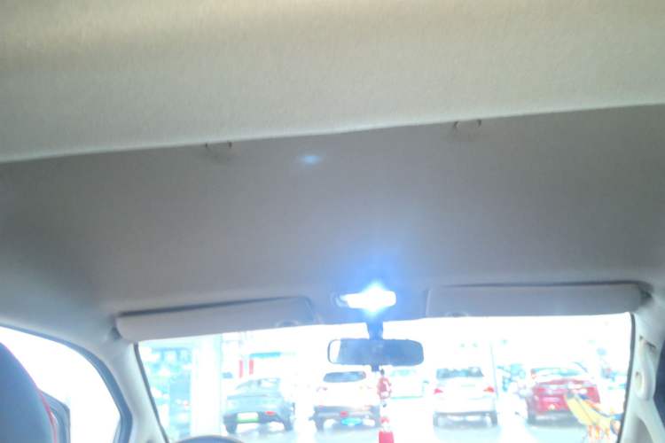 Used FORTHING Lingzhi 2023 M5L 1.6L Base Model 7 Seats