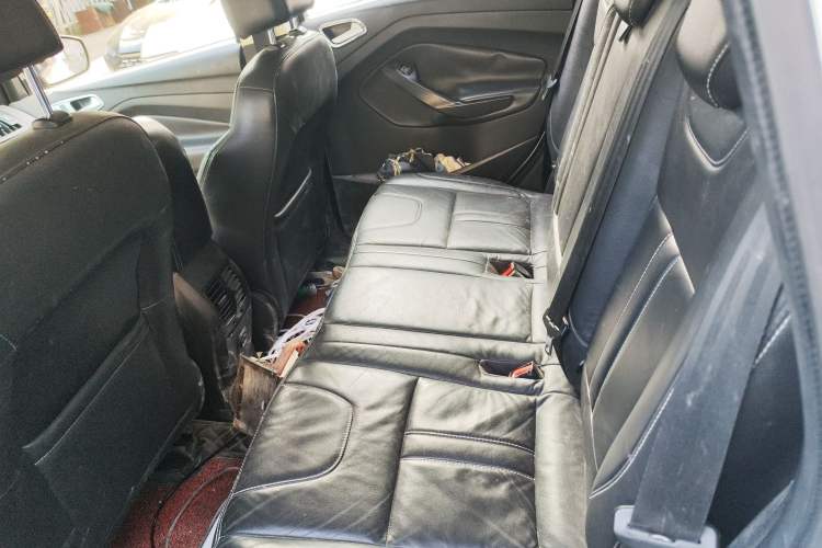 Used Ford Kuga 2015 2.0L GTDi Four-Wheel-Drive Sport Model
