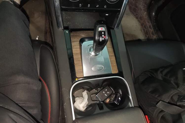 Used Land Rover Discovery Sport 2020 249 PS R-Dynamic Performance Edition