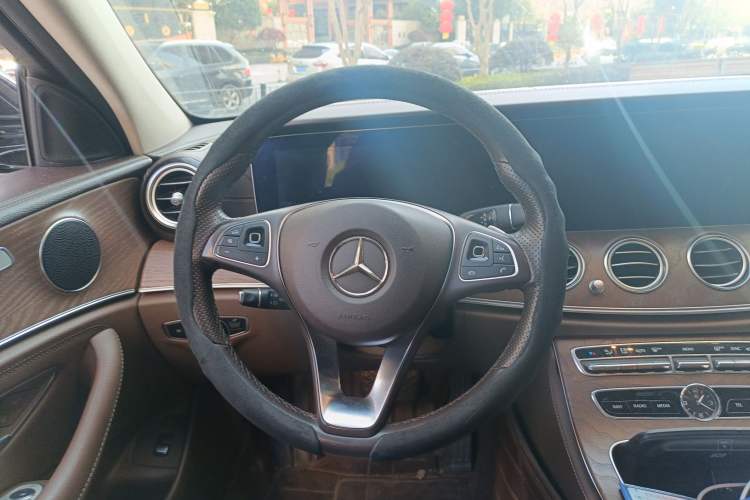 Used Mercedes-Benz E-Class 2016 E 200 L