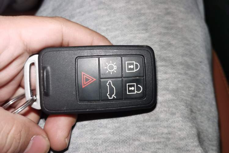 Used Volvo S60 2018 S60L T3 Smart Progress Edition