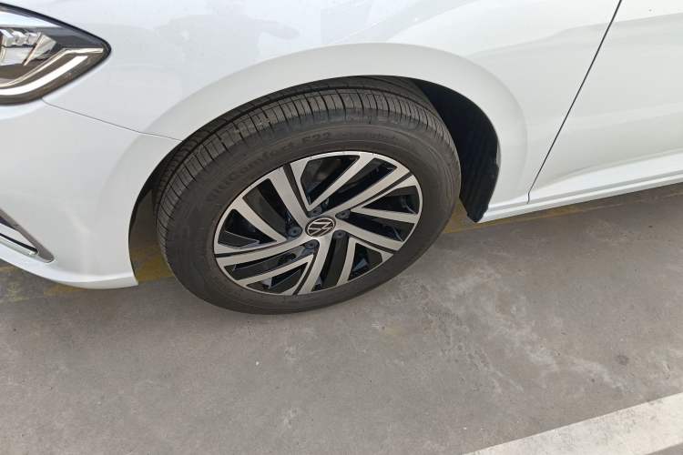 Used Volkswagen Lavida 2024 1.5L Automatic 5 Million Edition Exterior 4