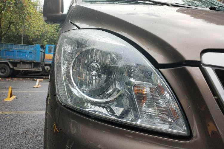 Used Foton MP-X E 2017 2.0L New Express Long Wheelbase 4Q20M
