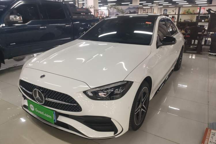 Used Mercedes-Benz C-Class 2023 Restyled C 260 L Night Edition Sports Version