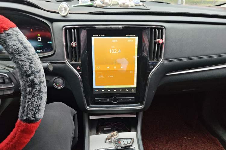 Used Roewe i6 New Energy 2017 45T Hybrid Connect & Smart Enjoyment Edition Audio And AC Panel