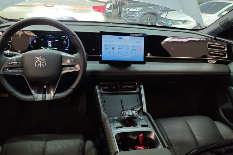 Used BYD Qin L 2024 DM-i 80KM Leading Model
