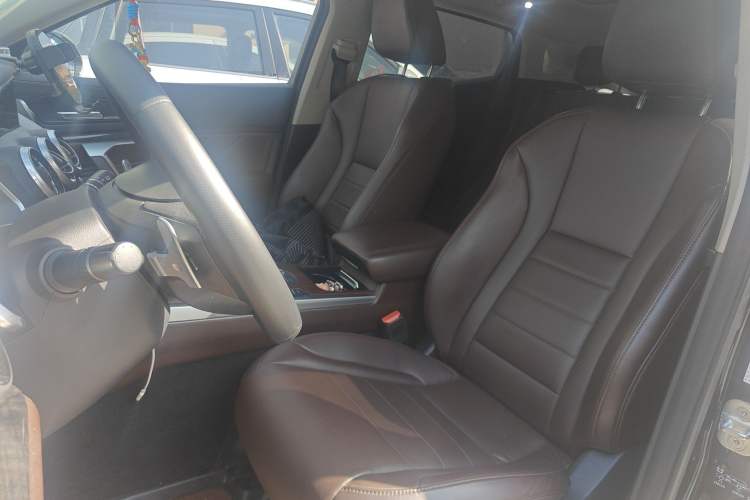 Used Wey VV5 2019 Upgraded Model 2.0T Two-Wheel Drive Ultra-Luxury Version China V Standard Left Front Seat