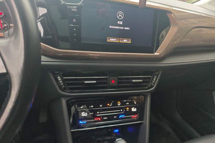 Used Volkswagen Tharu 2021 280TSI Two-Wheel-Drive Luxury Edition Audio And AC Panel