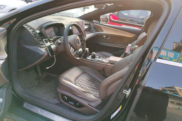 Used BYD Han 2023 EV Champion Edition 605KM Front-Drive Premium Model
