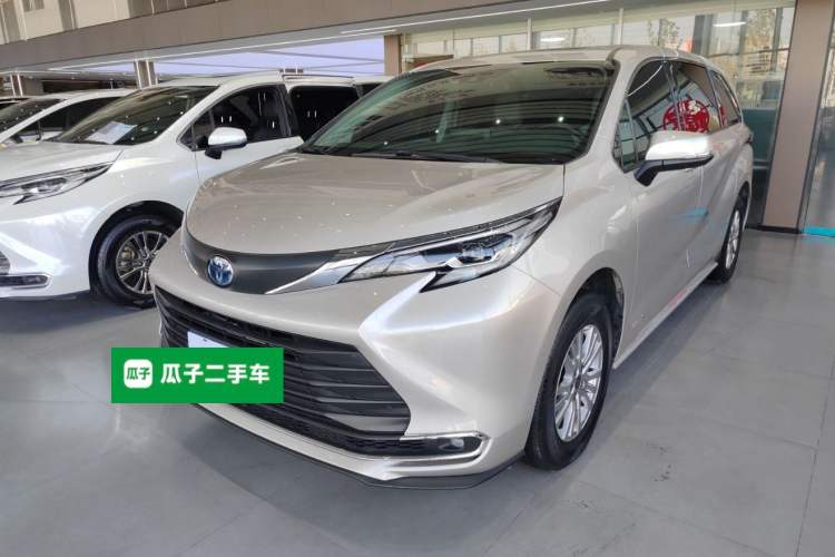 Used Toyota Sienna 2021 2.5L Hybrid Comfort Edition