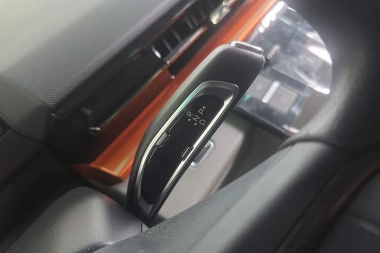 Used Farizon Super VAN 2025 Model, Zhifu Edition, Mid-axle High-roof, 68 kWh, Zhixin Gear Lever