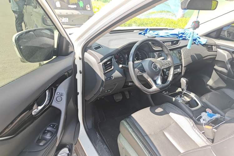 Used Nissan X-Trail 2020 2.0L XL ITS CVT 2WD SmartConnect Comfort Edition Driver Seat